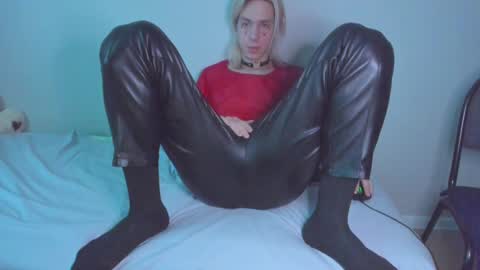 Snapshot of matt_spark chatting on 01/30/25, 04:06 Matt online show from 01/30/25, 04:06