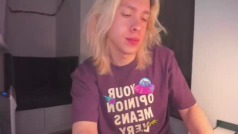 Snapshot of matt_spark chatting on 03/06/25, 01:16 Matt online show from 03/06/25, 01:16