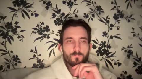 Snapshot of mattcarta chatting on 01/15/25, 01:23 mattcarta online show from 01/15/25, 01:23