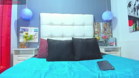 ---Matteo--- online show from 10/31/25, 03:40