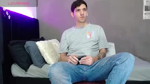 ---Matteo--- online show from 03/26/26, 09:04