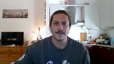 matteushh87 online show from 01/28/25, 08:14