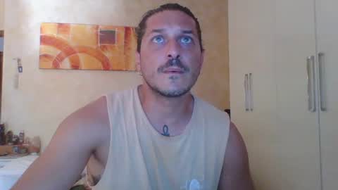 Snapshot of matteushh87 chatting on 06/25/26, 07:46 matteushh87 online show from 06/25/26, 07:46