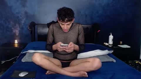 Snapshot of matthew_hawk19 chatting on 02/19/26, 12:23 matthew_hawk19 online show from 02/19/26, 12:23