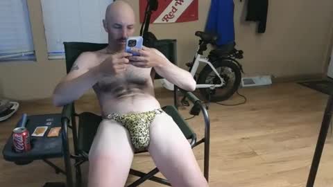 Snapshot of matthewhusby chatting on 06/04/26, 01:44 MH online show from 06/04/26, 01:44