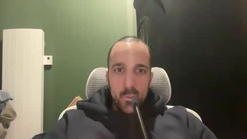 Snapshot of matthias24 chatting on 01/09/26, 12:35 M online show from 01/09/26, 12:35