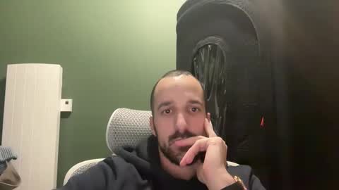 Snapshot of matthias24 chatting on 01/14/26, 12:05 M online show from 01/14/26, 12:05
