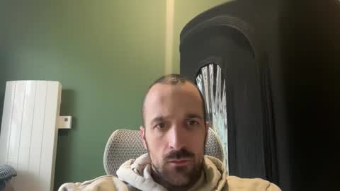 Snapshot of matthias24 chatting on 01/15/26, 03:27 M online show from 01/15/26, 03:27