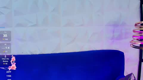 Snapshot of matti_sofia chatting on 03/07/25, 10:32 TATIANA  AND ROUS online show from 03/07/25, 10:32