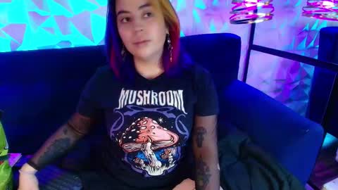 Snapshot of matti_sofia chatting on 09/25/25, 11:14 TATIANA  AND ROUS online show from 09/25/25, 11:14