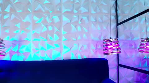 Snapshot of matti_sofia chatting on 09/26/25, 11:14 TATIANA  AND ROUS online show from 09/26/25, 11:14