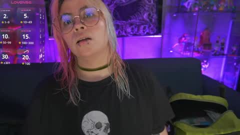 TATIANA  AND ROUS online show from 04/15/26, 11:17