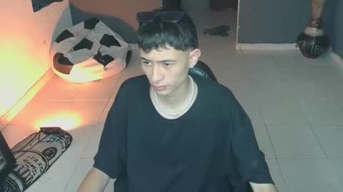 mattias     online show from 02/10/25, 10:19