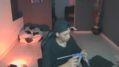 mattias     online show from 02/21/25, 01:11