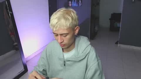 mattias     online show from 02/25/25, 04:03