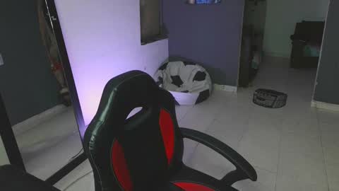 mattias     online show from 02/25/25, 03:38