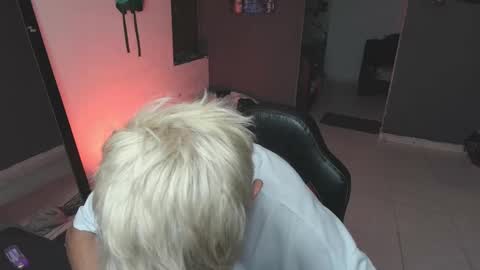 mattias     online show from 03/09/25, 03:01