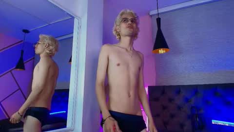 mattias     online show from 09/12/25, 04:34