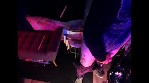 mattiedee369 online show from 10/28/25, 02:20