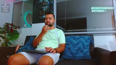 Snapshot of mattmeness chatting on 10/12/25, 08:46 MattMeness online show from 10/12/25, 08:46