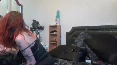 Tina and Matty online show from 12/04/24, 01:09