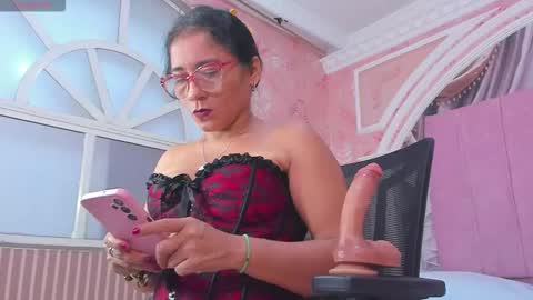 Maria online show from 11/25/25, 02:17