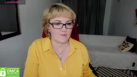 Snapshot of mature_blonde7 chatting on 12/29/24, 03:57 Lana online show from 12/29/24, 03:57