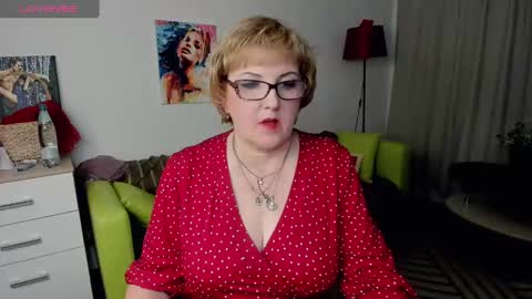 Snapshot of mature_blonde7 chatting on 01/29/25, 03:04 Lana online show from 01/29/25, 03:04