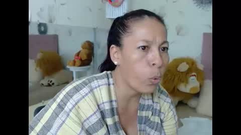 Snapshot of mature_martina_ chatting on 01/16/25, 02:41 Martina online show from 01/16/25, 02:41