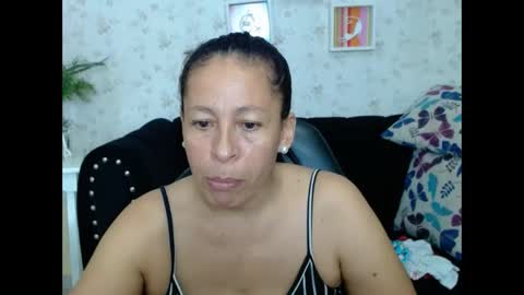 Snapshot of mature_martina_ chatting on 01/26/25, 02:14 Martina online show from 01/26/25, 02:14