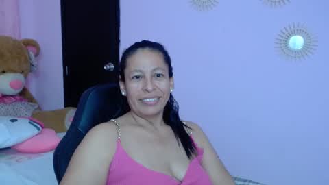 Snapshot of mature_martina_ chatting on 02/01/25, 09:54 Martina online show from 02/01/25, 09:54
