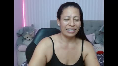 Snapshot of mature_martina_ chatting on 02/05/25, 03:13 Martina online show from 02/05/25, 03:13