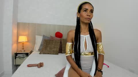 Vayolet Castro online show from 03/10/25, 07:07