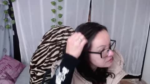 Sonia online show from 02/11/25, 02:57