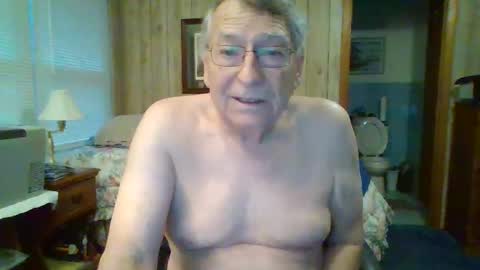 Snapshot of maturecouple1954 chatting on 01/23/25, 01:02 SXECPL55 at G mail Dot Com online show from 01/23/25, 01:02