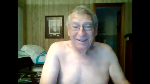 Snapshot of maturecouple1954 chatting on 10/09/25, 11:30 SXECPL55 at G mail Dot Com online show from 10/09/25, 11:30