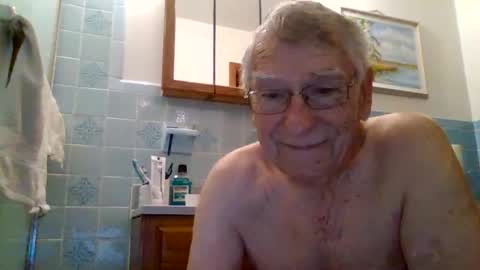 Snapshot of maturecouple1954 chatting on 04/03/26, 01:14 SXECPL55 at G mail Dot Com online show from 04/03/26, 01:14
