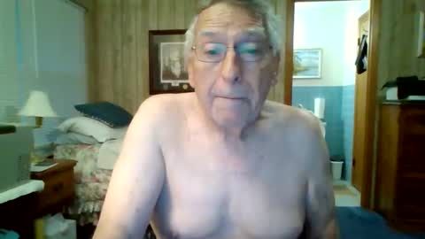 Snapshot of maturecouple1954 chatting on 04/07/26, 11:43 SXECPL55 at G mail Dot Com online show from 04/07/26, 11:43