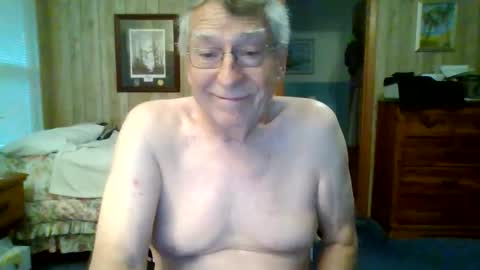 Snapshot of maturecouple1954 chatting on 05/01/26, 11:37 SXECPL55 at G mail Dot Com online show from 05/01/26, 11:37