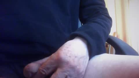 Maturedaddi online show from 02/19/26, 04:14