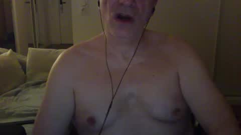 maturehotman online show from 02/03/25, 10:00