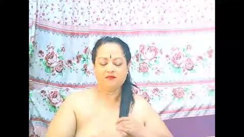 Snapshot of matureindian654u chatting on 03/15/26, 07:03 matureindian654u online show from 03/15/26, 07:03
