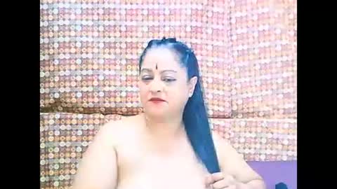 Snapshot of matureindian654u chatting on 05/14/26, 09:38 matureindian654u online show from 05/14/26, 09:38