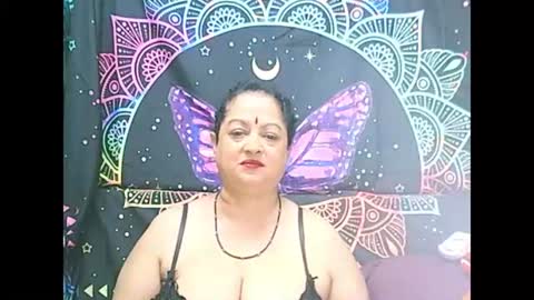 Snapshot of matureindian654u chatting on 08/04/26, 06:10 matureindian654u online show from 08/04/26, 06:10