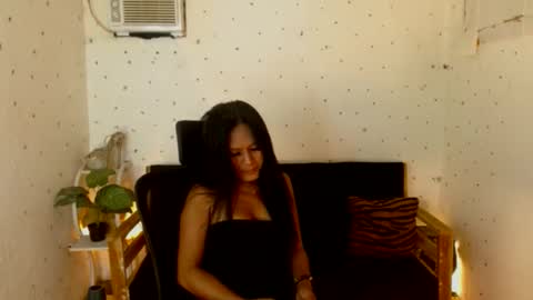 maturity_mommy_intown online show from 10/10/25, 08:13