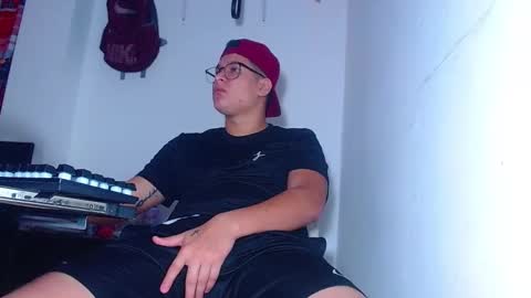 maty219 online show from 11/19/25, 12:49