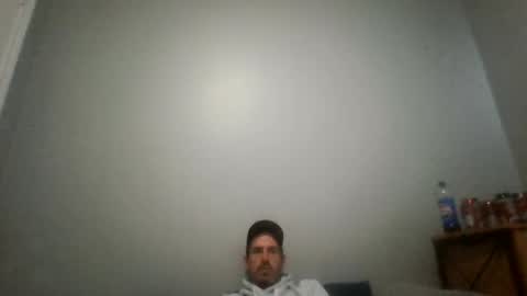 Snapshot of maubecaron1 chatting on 10/01/25, 12:44 ken34yee online show from 10/01/25, 12:44