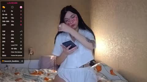 Mia online show from 02/14/26, 08:22