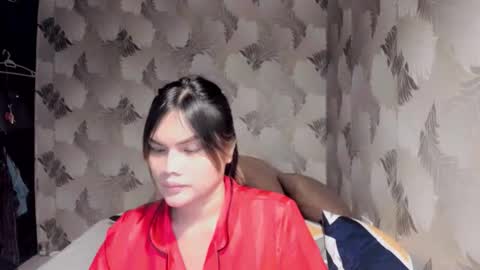 Snapshot of maui2612 chatting on 01/13/26, 01:16 Maui 18 online show from 01/13/26, 01:16