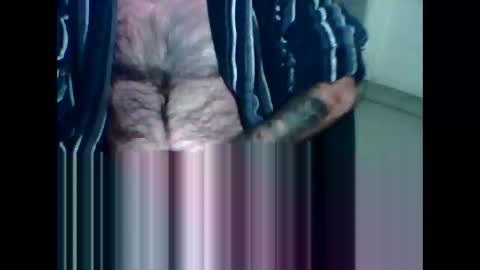 Snapshot of mauni1964 chatting on 12/13/24, 03:38 mauni1964 online show from 12/13/24, 03:38